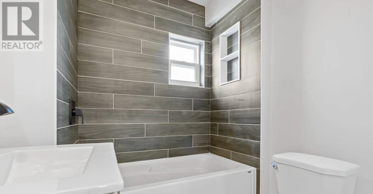 UPPER-23 Somerset Avenue, Hamilton, ON, L8L 2L4 - 17