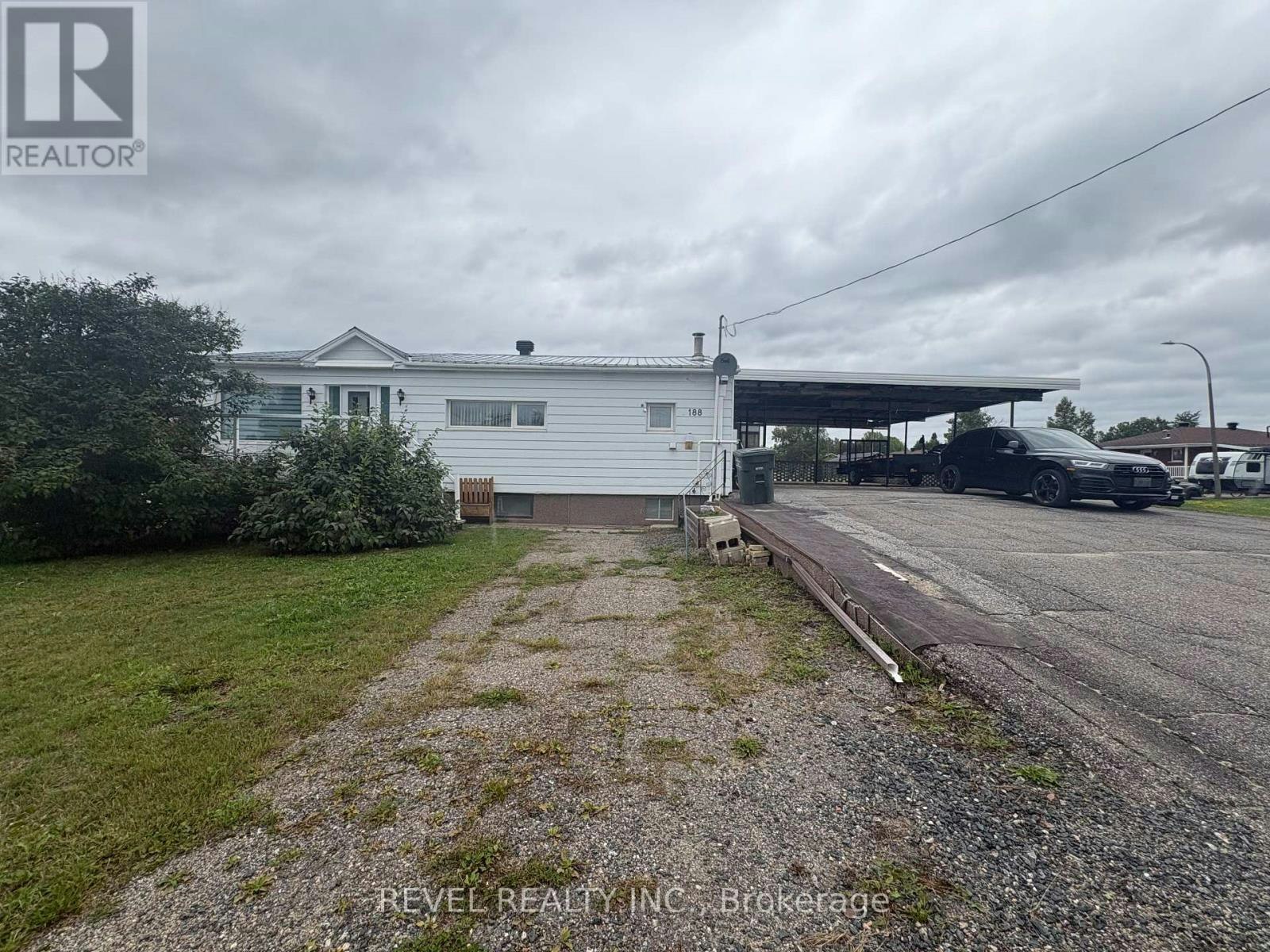 188 Elaine Avenue, Smooth Rock Falls, ON, P0L 2B0
