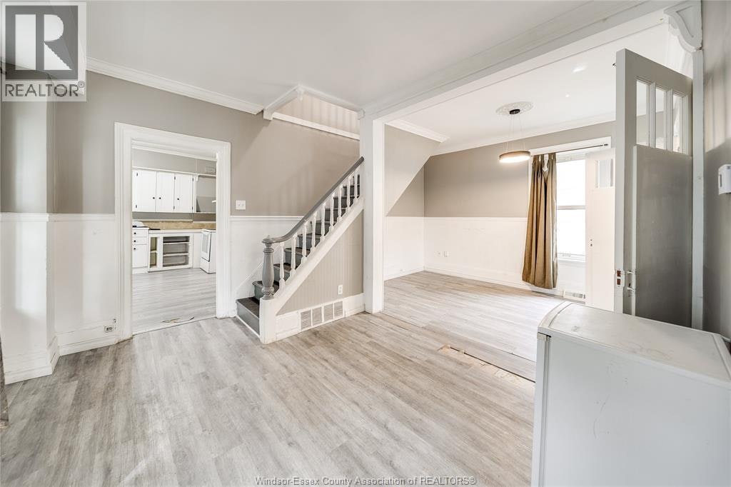 211 Cameron, Windsor, ON, N9B 1Y5 - 10