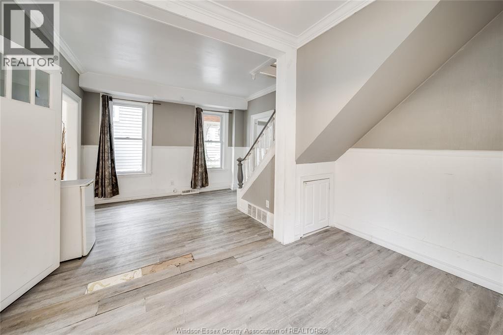 211 Cameron, Windsor, ON, N9B 1Y5 - 12