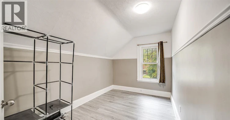 211 Cameron, Windsor, ON, N9B 1Y5 - 23