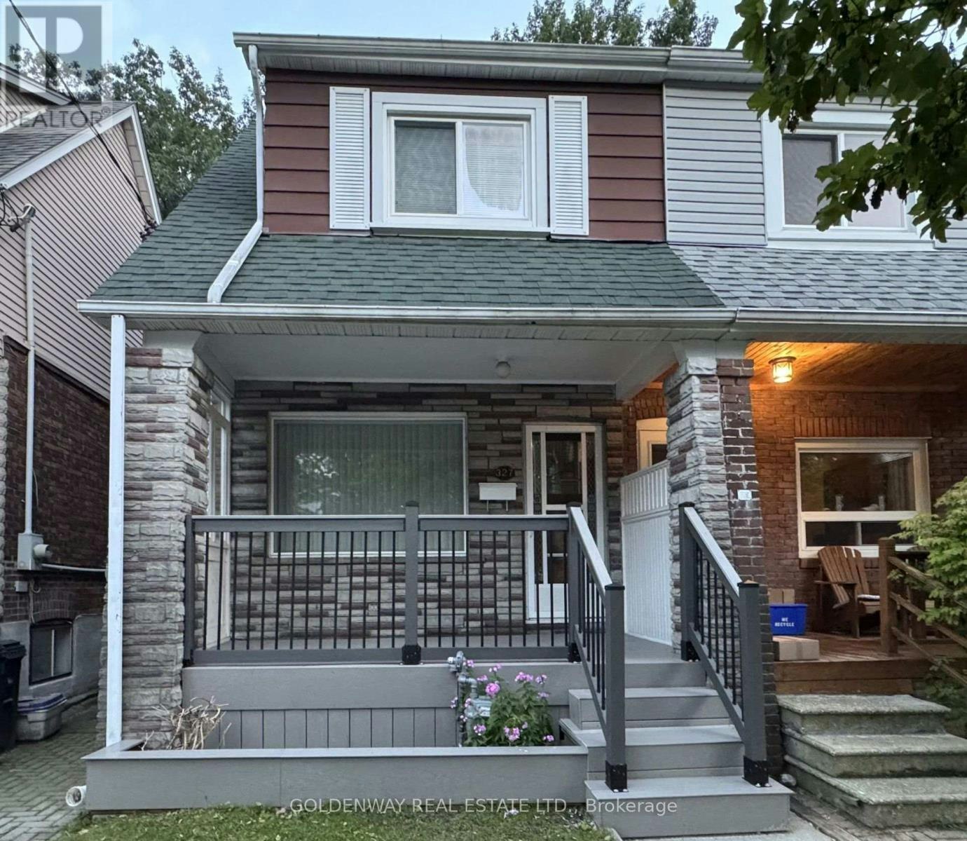 327 Springdale Boulevard, Toronto, ON, M4C 2A3