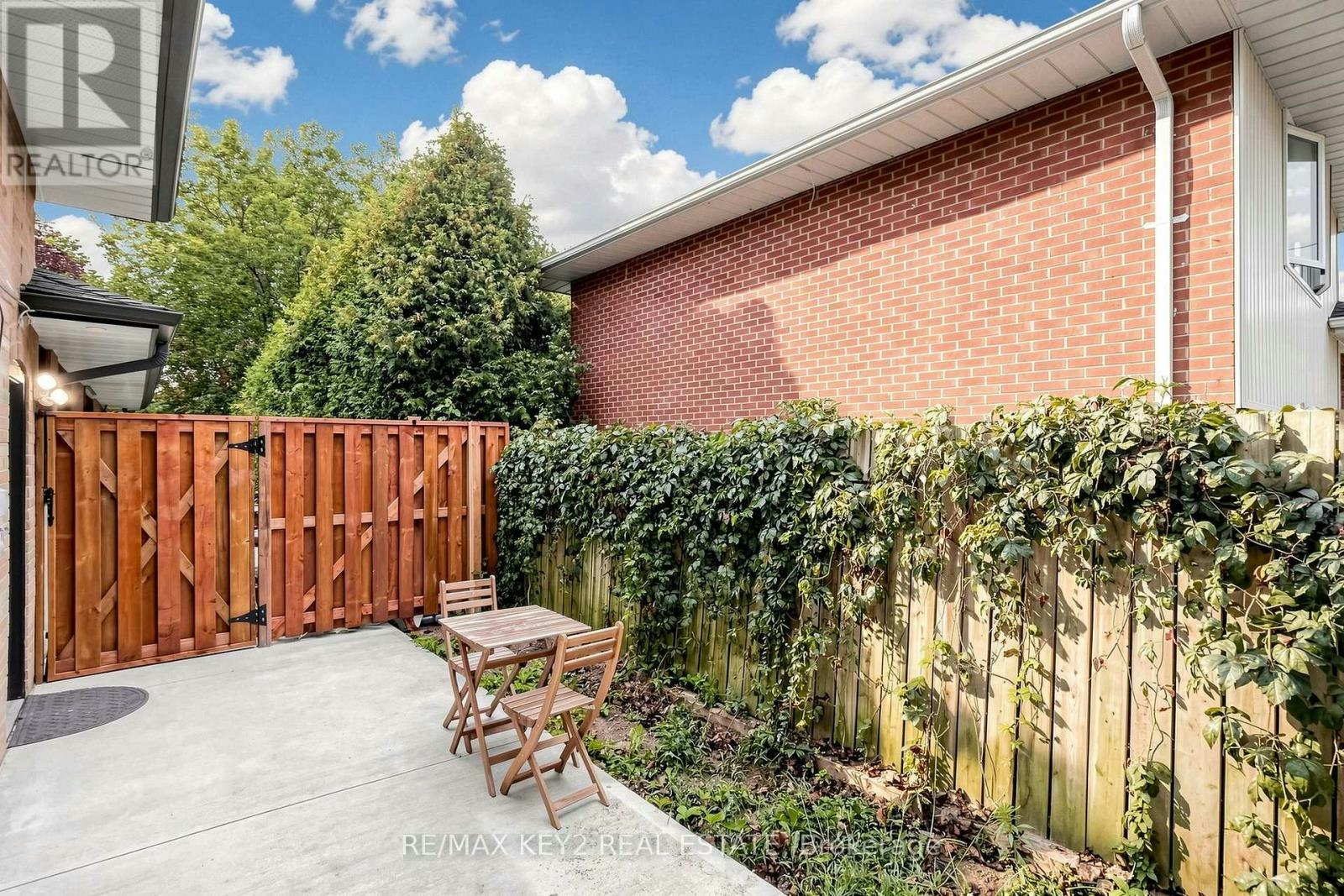 BSMT-707 Walnut Street W, Whitby, ON, L1N 2W9 - 19