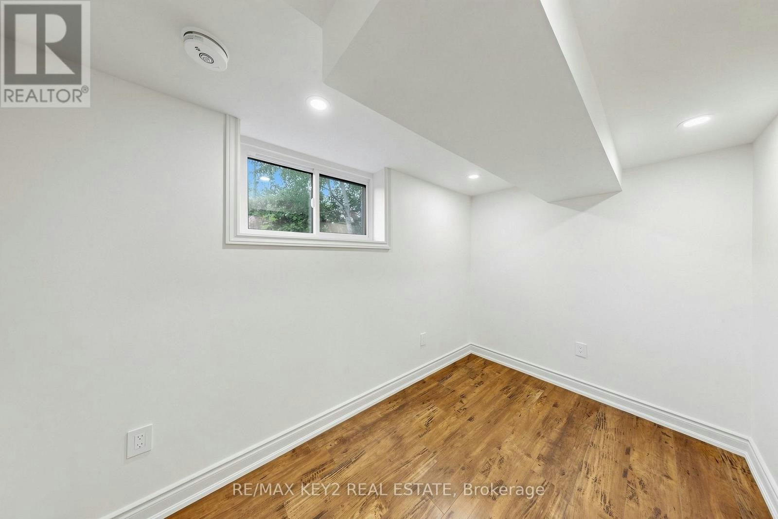 BSMT-707 Walnut Street W, Whitby, ON, L1N 2W9 - 11