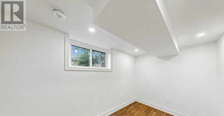 BSMT-707 Walnut Street W, Whitby, ON, L1N 2W9 - 11