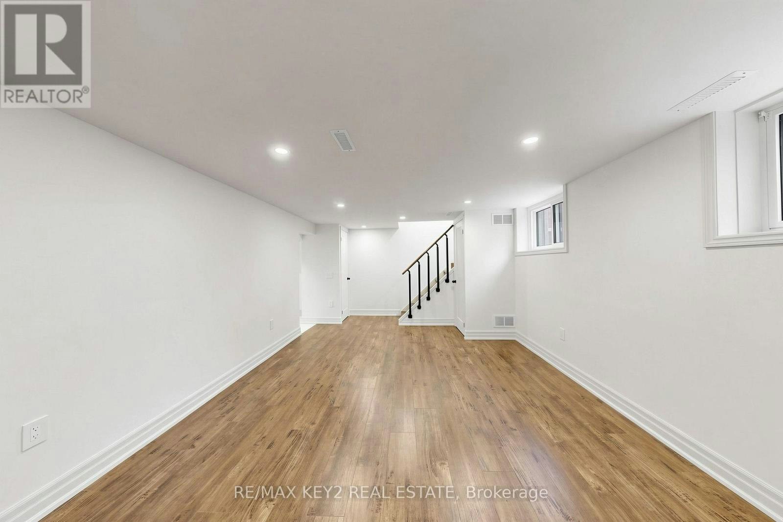 BSMT-707 Walnut Street W, Whitby, ON, L1N 2W9 - 2