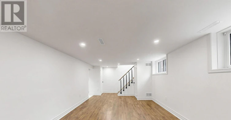 BSMT-707 Walnut Street W, Whitby, ON, L1N 2W9 - 2