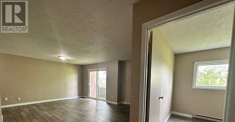 12-7 Lowndes Avenue, Georgina, ON, L4P 4C5 - 9