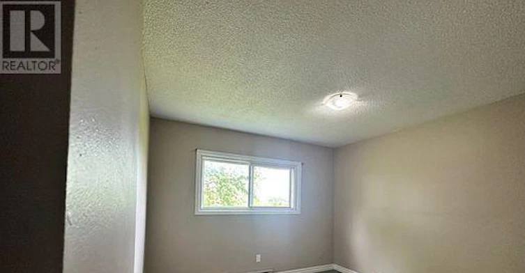 12-7 Lowndes Avenue, Georgina, ON, L4P 4C5 - 3