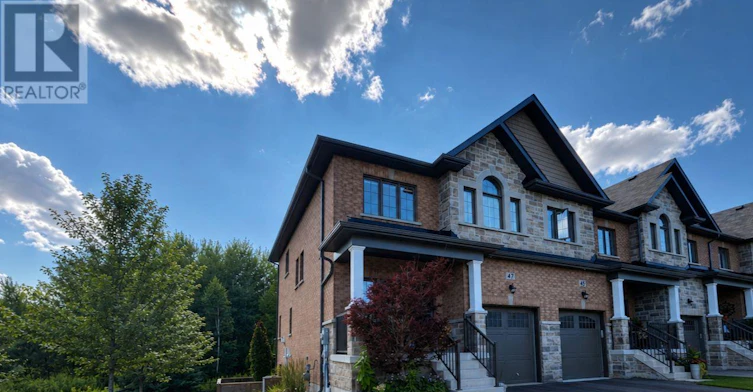 47 Gord Matthews Way, Uxbridge, ON, L9P 0E9