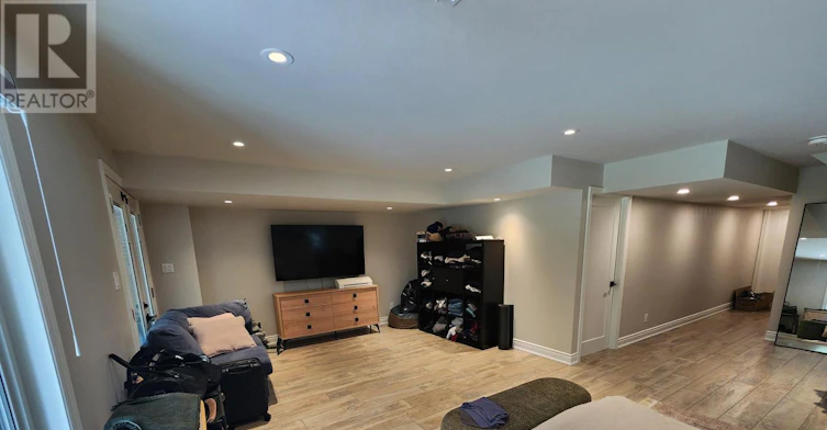 47 Gord Matthews Way, Uxbridge, ON, L9P 0E9 - 12