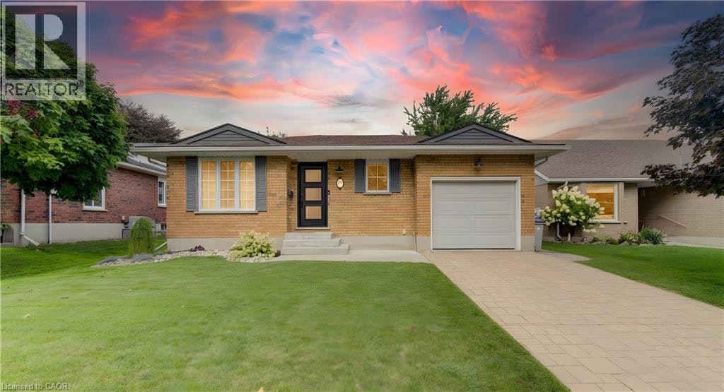 595 Maple Avenue N, Listowel, ON, N4W 3G4