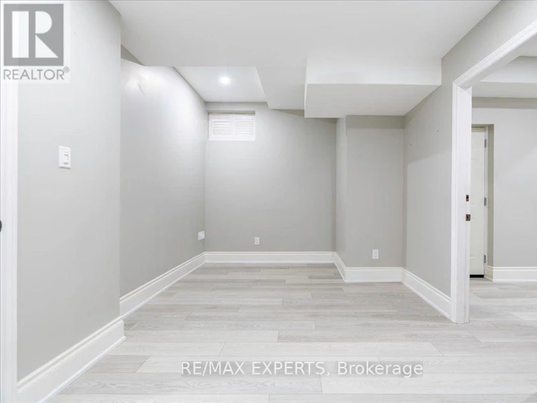 22 Travers Gate, Springwater, ON, L9X 0S8 - 33