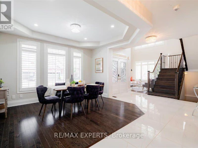 22 Travers Gate - 5
