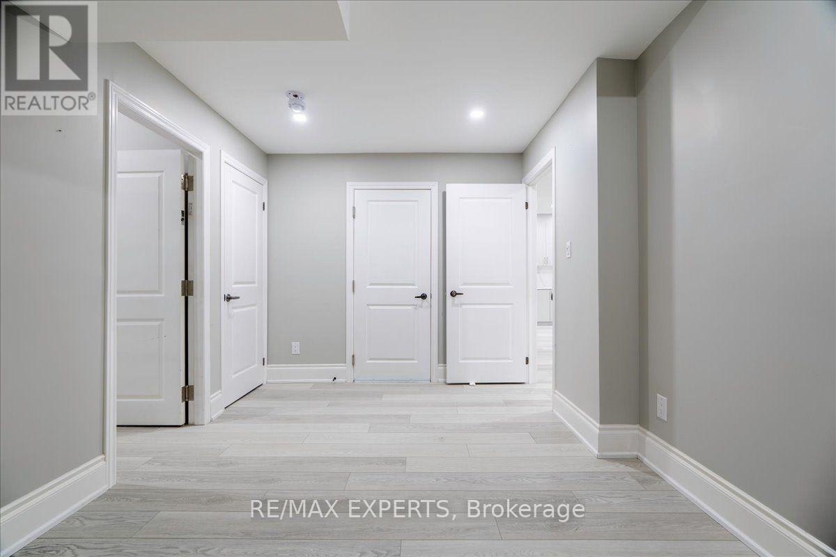 22 Travers Gate, Springwater, ON, L9X 0S8 - 32