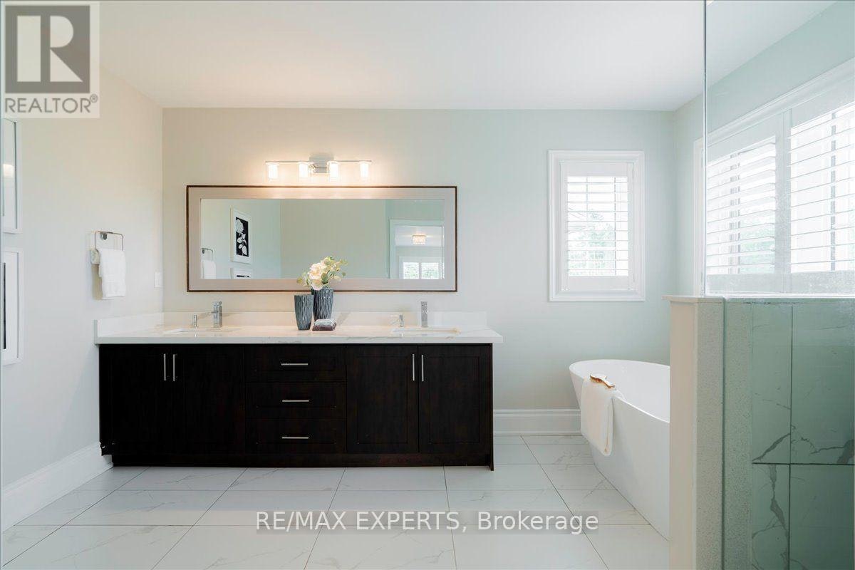 22 Travers Gate, Springwater, ON, L9X 0S8 - 18