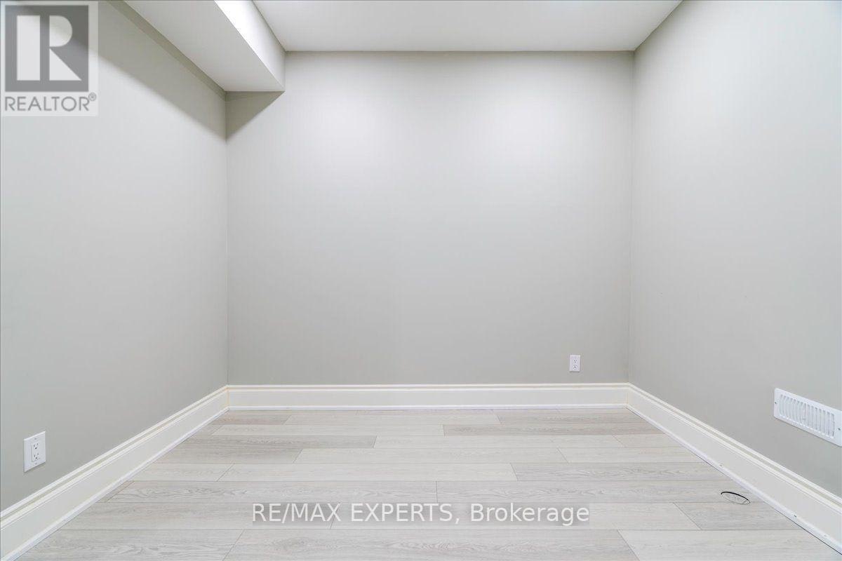 22 Travers Gate, Springwater, ON, L9X 0S8 - 31