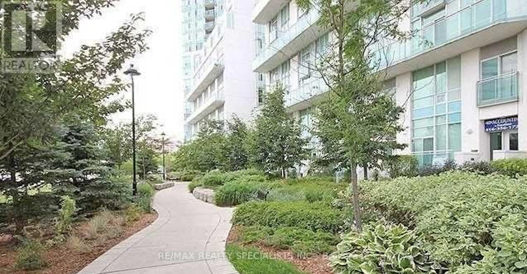 2401-3939 Duke Of York Boulevard W, Mississauga, ON, L5B 4N2 - 30