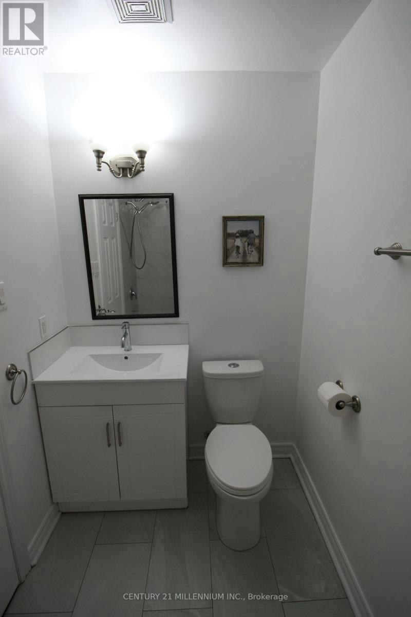 UPPER-2991 Islington Avenue, Toronto, ON, M9L 2K9 - 30