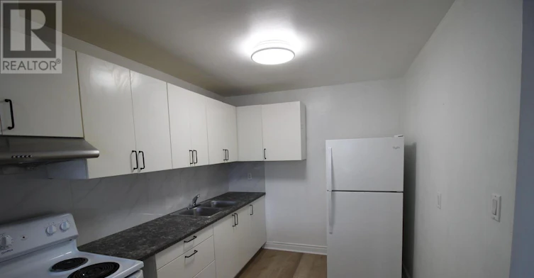 UPPER-2991 Islington Avenue, Toronto, ON, M9L 2K9 - 14