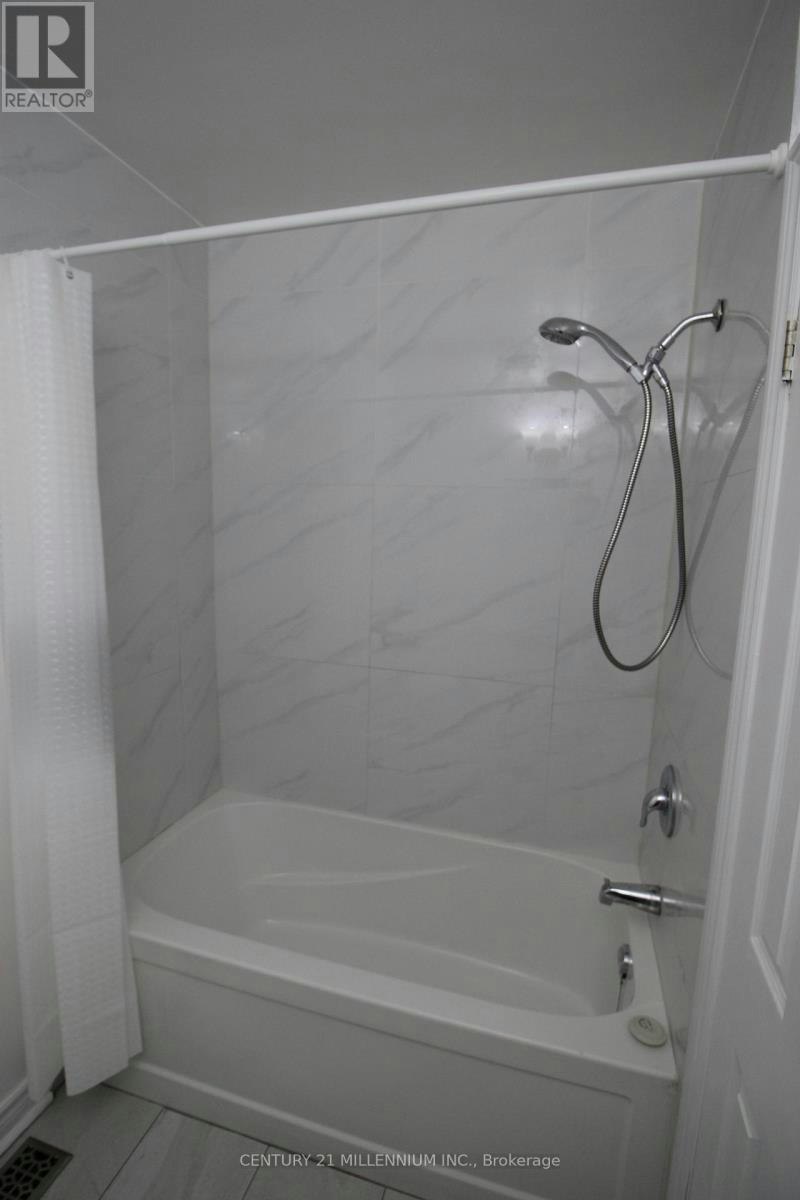 UPPER-2991 Islington Avenue, Toronto, ON, M9L 2K9 - 28