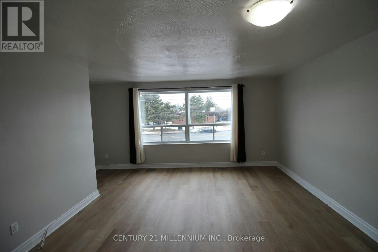 UPPER-2991 Islington Avenue, Toronto, ON, M9L 2K9 - 4
