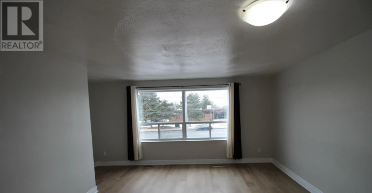 UPPER-2991 Islington Avenue, Toronto, ON, M9L 2K9 - 4