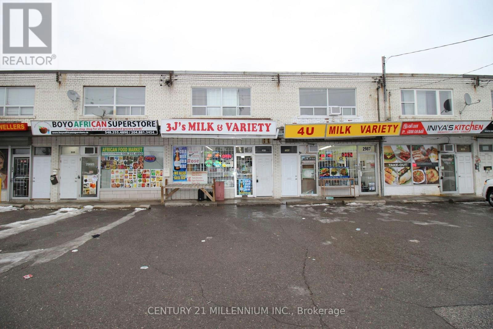 UPPER-2991 Islington Avenue, Toronto, ON, M9L 2K9 - 37