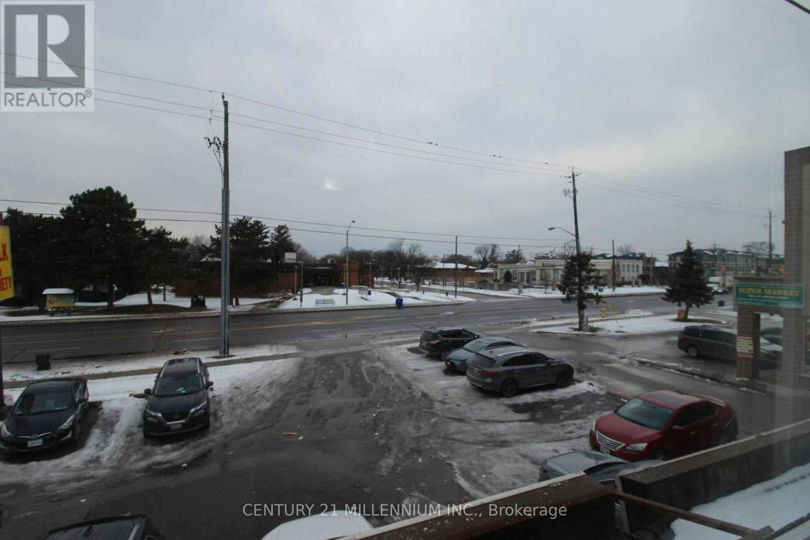 UPPER-2991 Islington Avenue, Toronto, ON, M9L 2K9 - 9