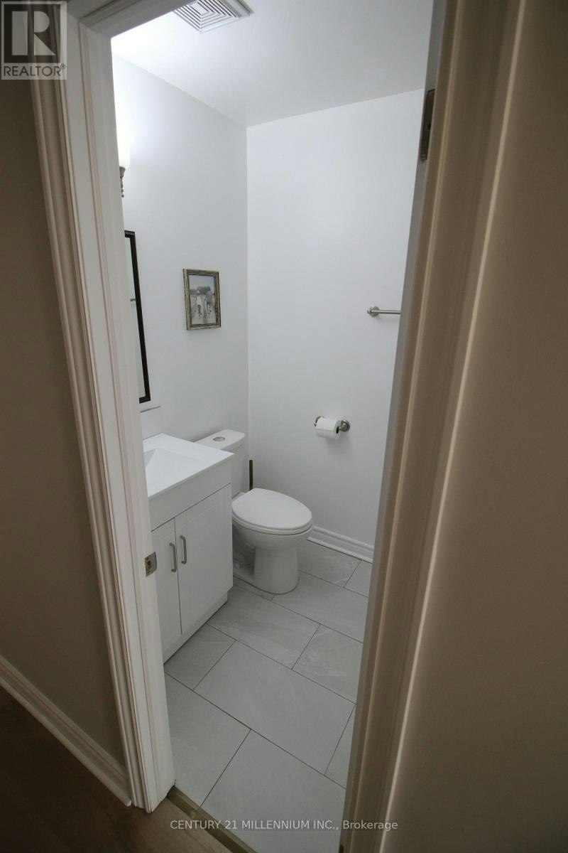 UPPER-2991 Islington Avenue, Toronto, ON, M9L 2K9 - 26