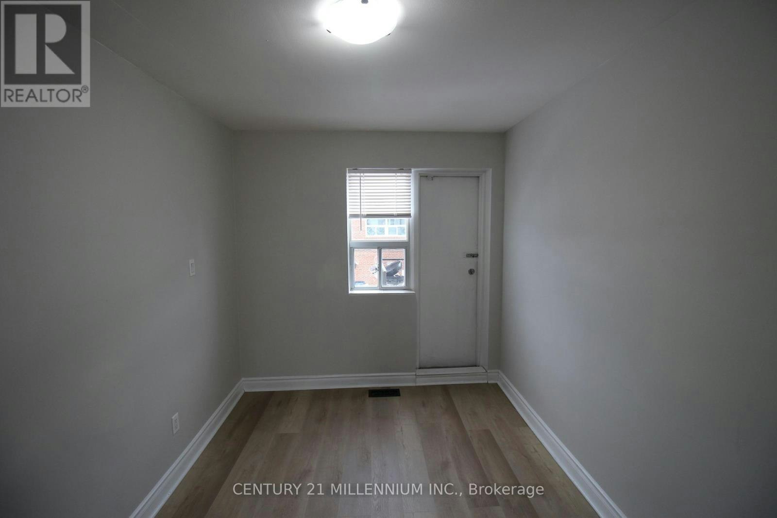 UPPER-2991 Islington Avenue, Toronto, ON, M9L 2K9 - 32