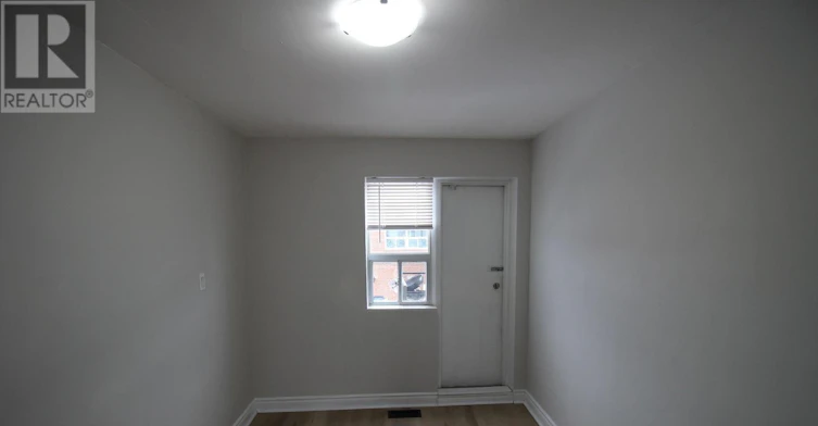 UPPER-2991 Islington Avenue, Toronto, ON, M9L 2K9 - 32