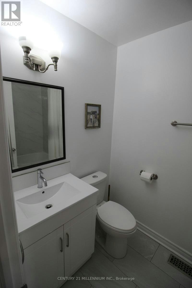UPPER-2991 Islington Avenue, Toronto, ON, M9L 2K9 - 27