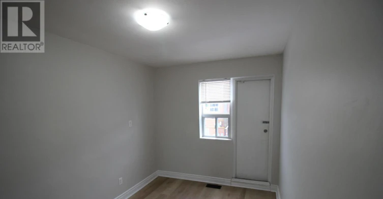 UPPER-2991 Islington Avenue, Toronto, ON, M9L 2K9 - 33