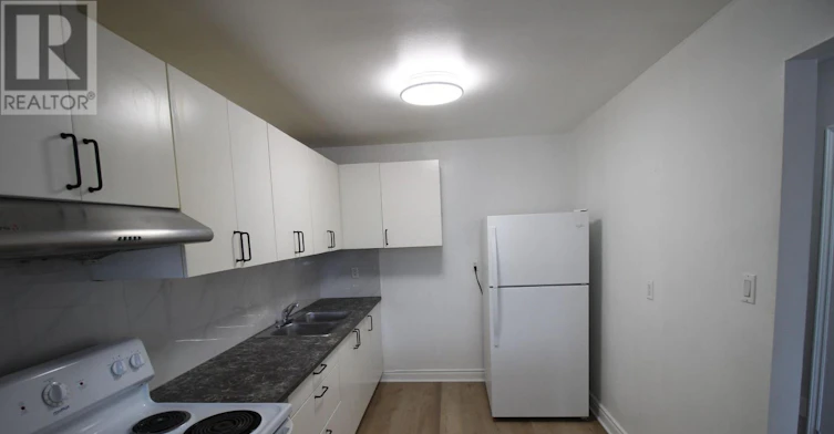 UPPER-2991 Islington Avenue, Toronto, ON, M9L 2K9 - 13