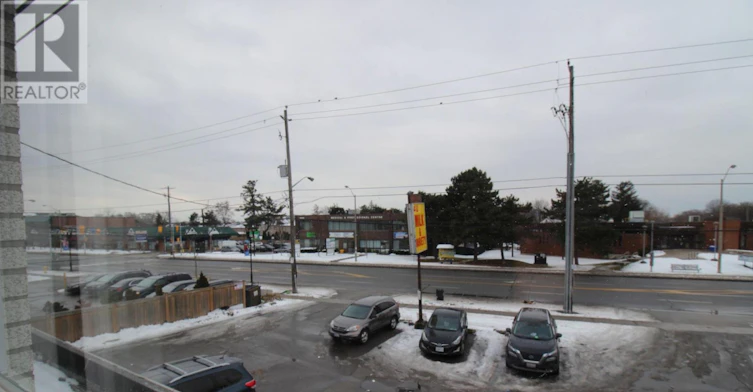UPPER-2991 Islington Avenue, Toronto, ON, M9L 2K9 - 7