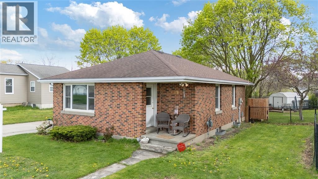 19 Broadway Street, Lambton Shores, ON, N0N 1J0