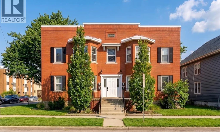485 Louis Avenue