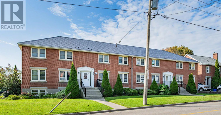 1-65 Aberdeen Street, Oshawa, ON, L1G 2E6 - 2