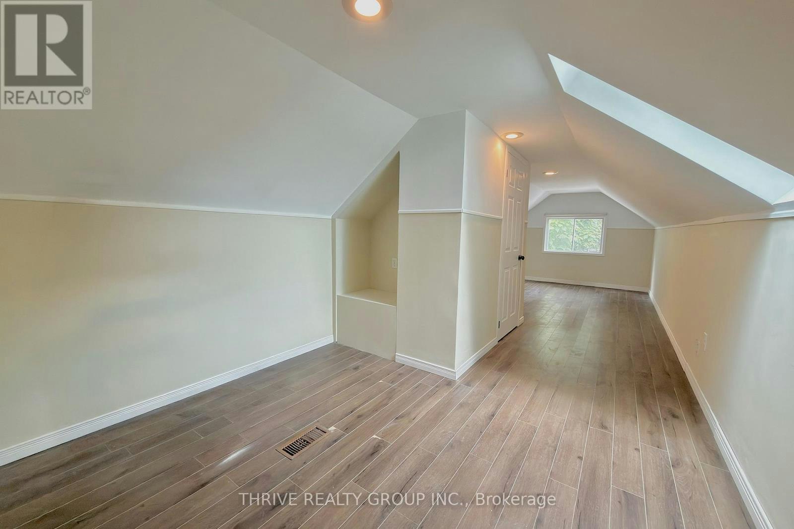 UPPER-538 Quebec Street, London, ON, N5W 3Z1 - 16