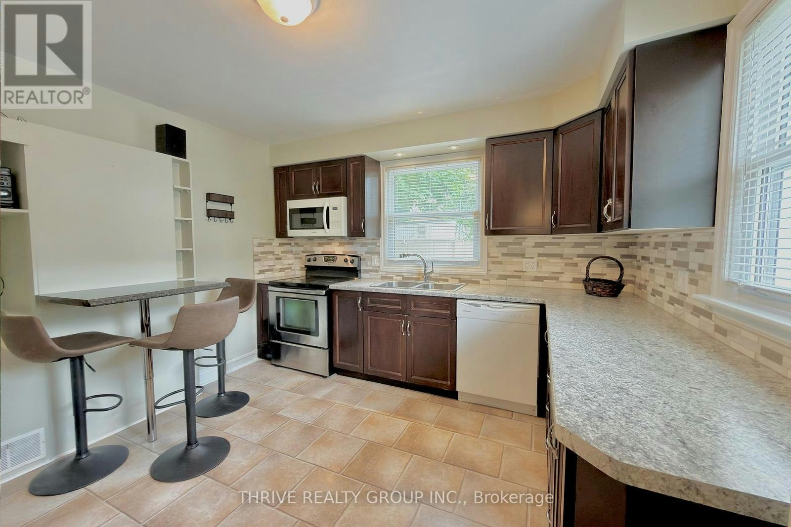 UPPER-538 Quebec Street, London, ON, N5W 3Z1 - 3