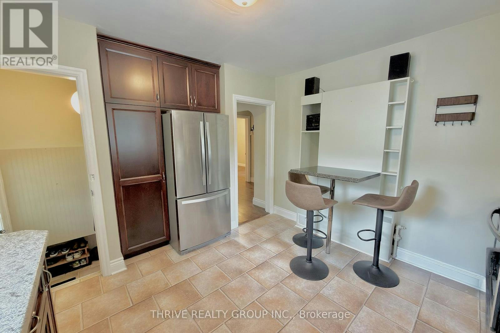 UPPER-538 Quebec Street, London, ON, N5W 3Z1 - 4