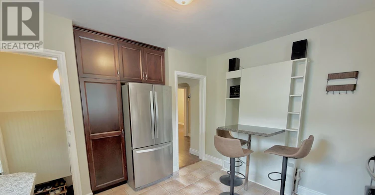 UPPER-538 Quebec Street, London, ON, N5W 3Z1 - 4