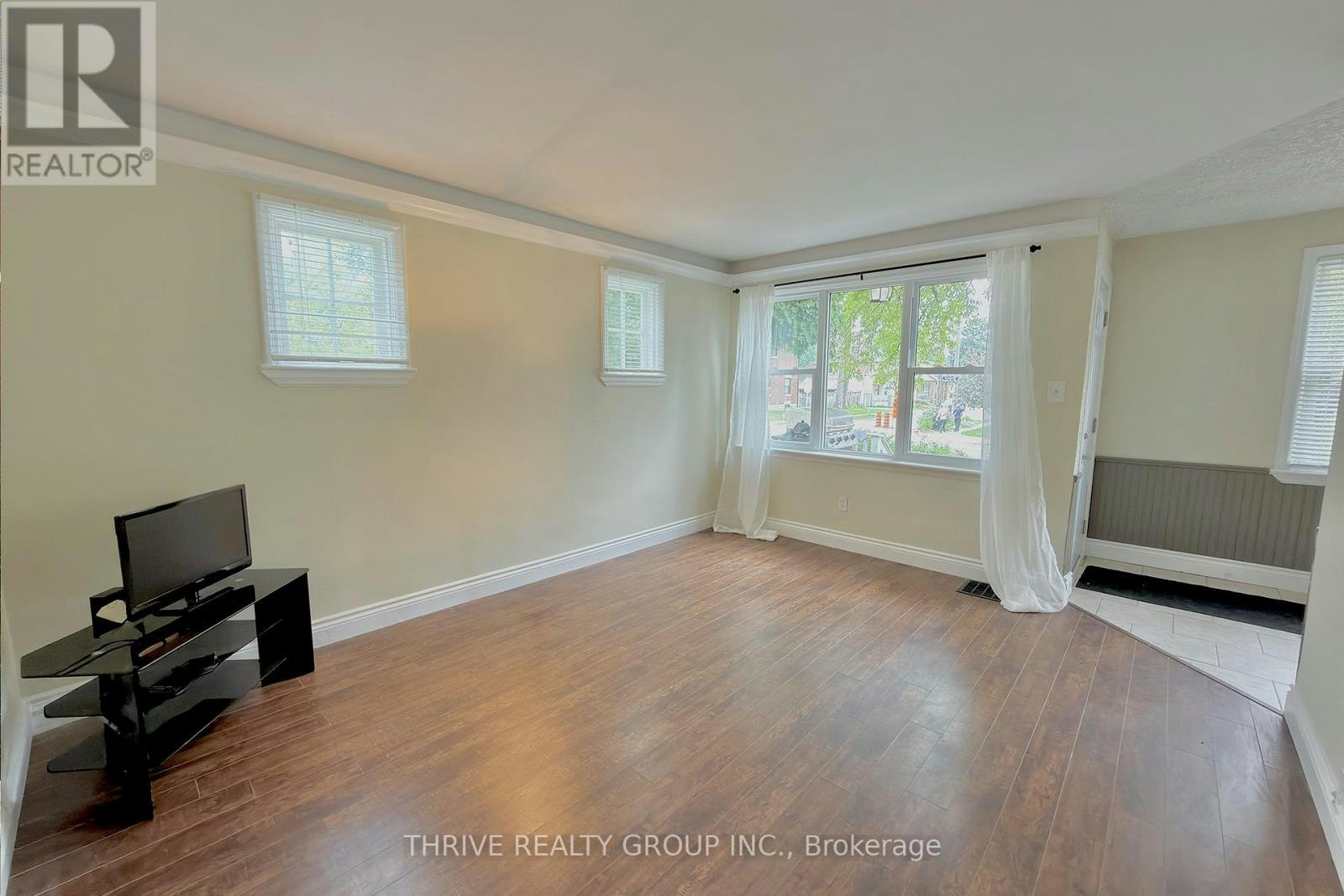 UPPER-538 Quebec Street, London, ON, N5W 3Z1 - 6