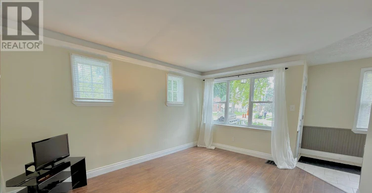 UPPER-538 Quebec Street, London, ON, N5W 3Z1 - 6