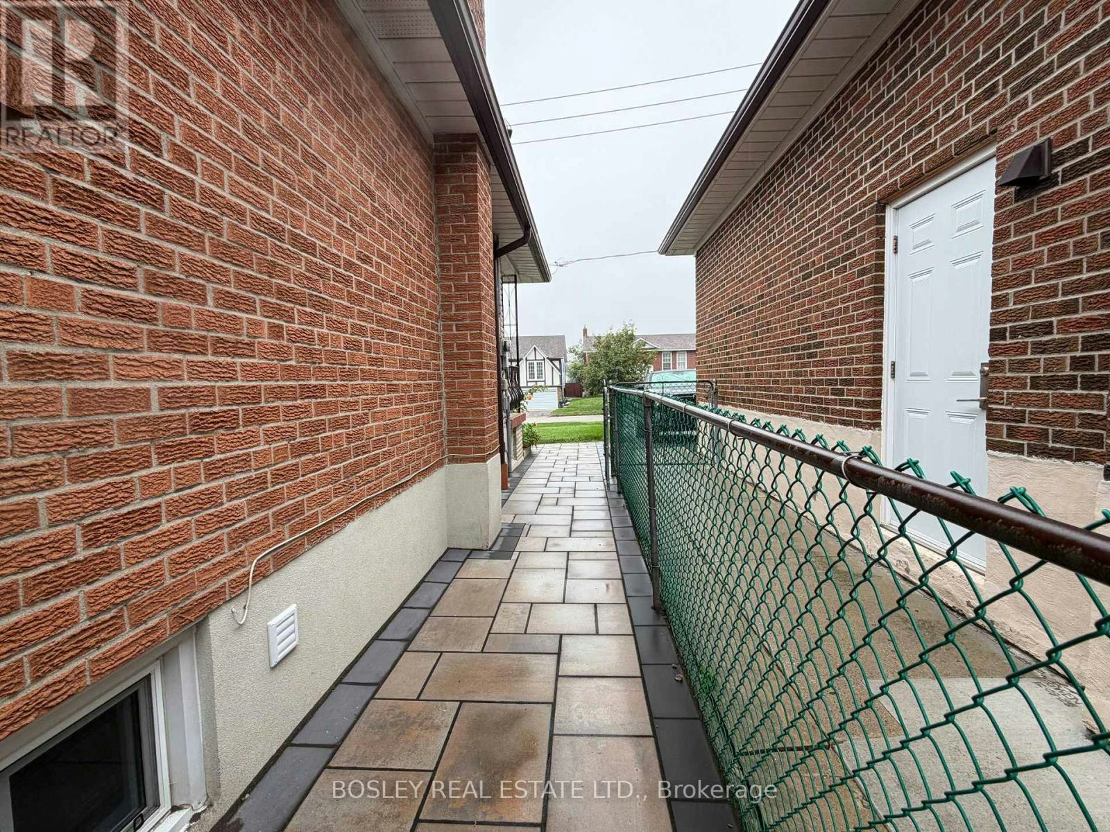 LOWER-63 Ernest Avenue, Toronto, ON, M2J 3T4 - 32