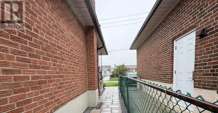 LOWER-63 Ernest Avenue, Toronto, ON, M2J 3T4 - 32