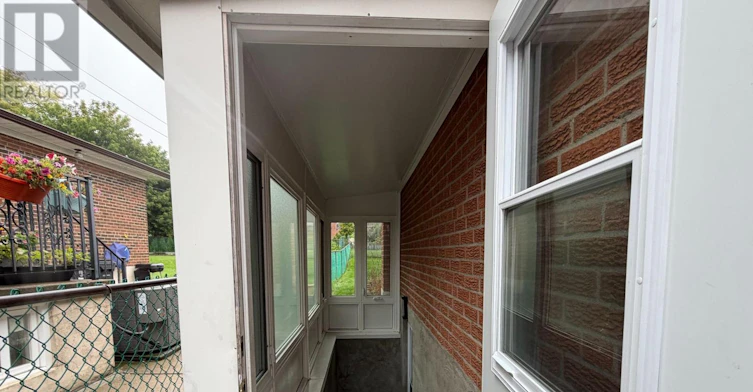 LOWER-63 Ernest Avenue, Toronto, ON, M2J 3T4 - 8