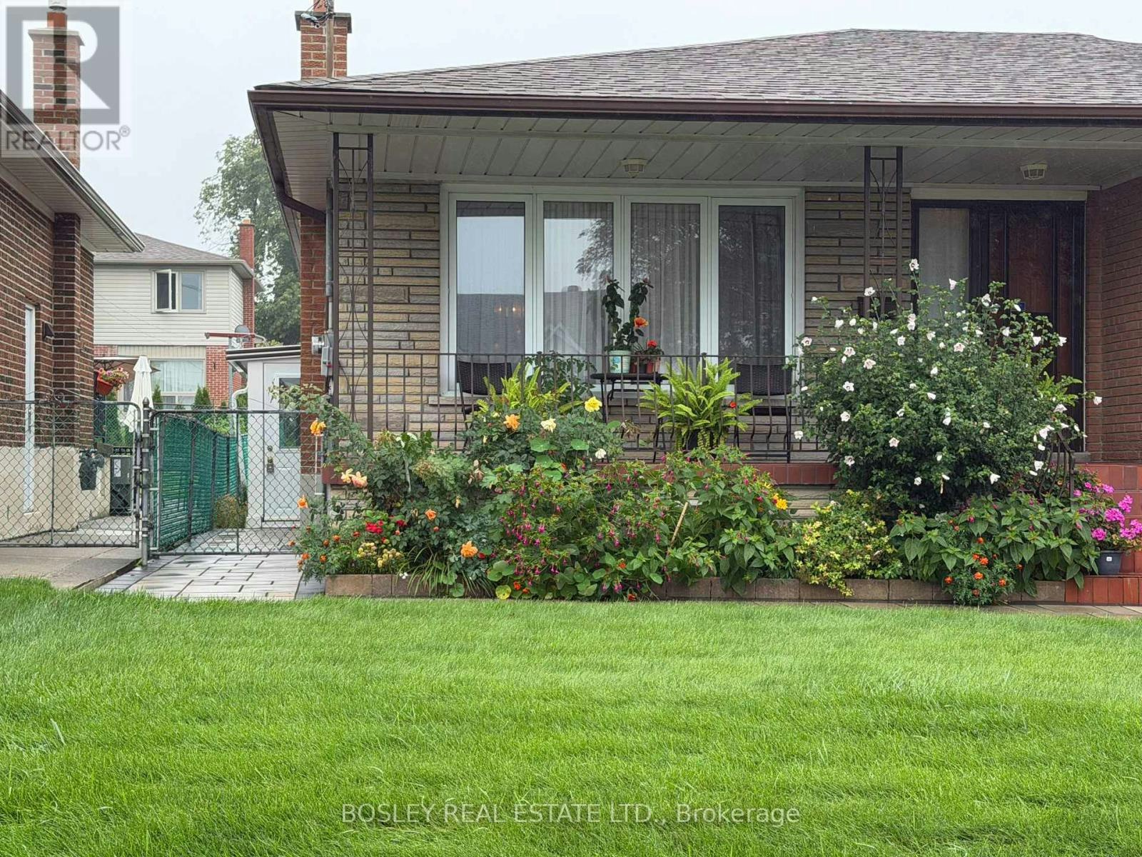 LOWER-63 Ernest Avenue, Toronto, ON, M2J 3T4 - 2