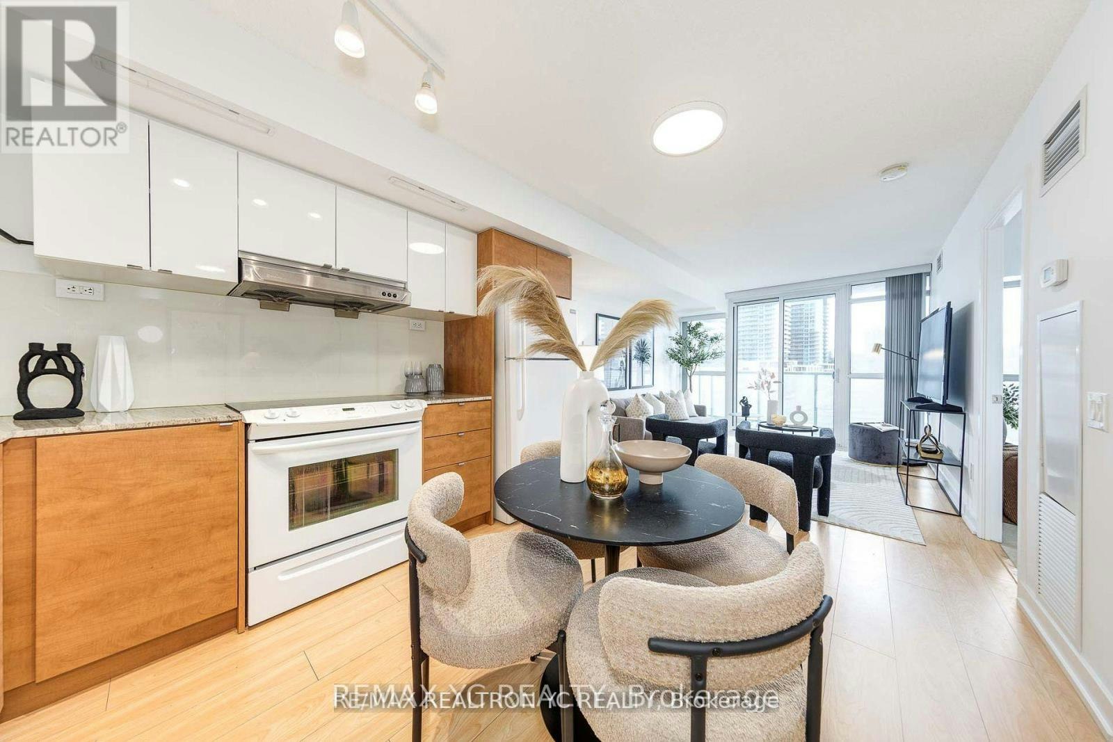 710-121 Mcmahon Drive, Toronto, ON, M2K 0C1 - 6